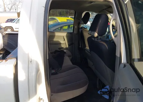 2008 Dodge Ram 1500 St/Sxt z USA, uszkodzony, nr VIN 1D7HA18248J152404